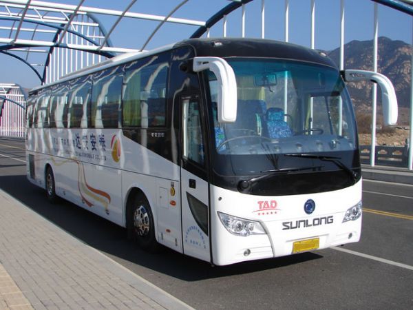 在高速公路上開(kāi)車(chē)需要注意哪些？